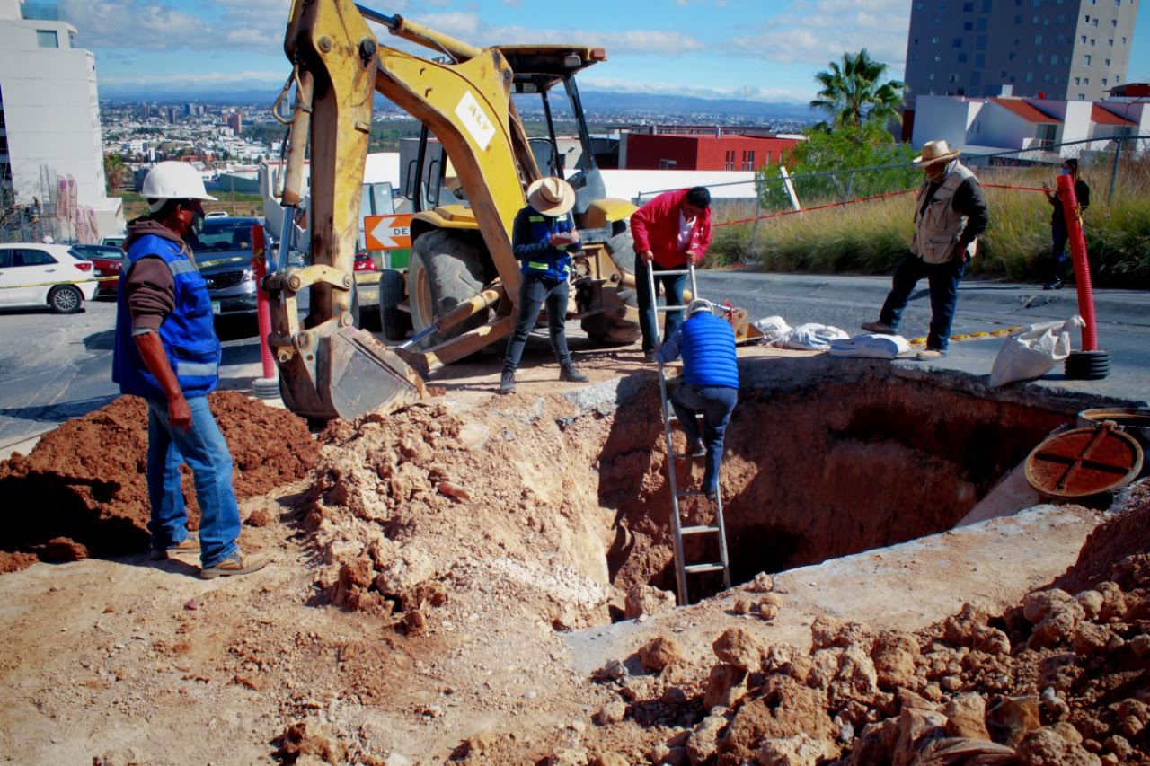 Rehabilita Interapas tramo afectado en Avenida Palmira