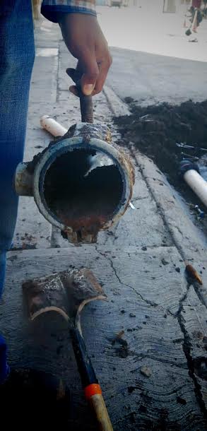 Detecta Interapas fugas subterráneas en zona norte.