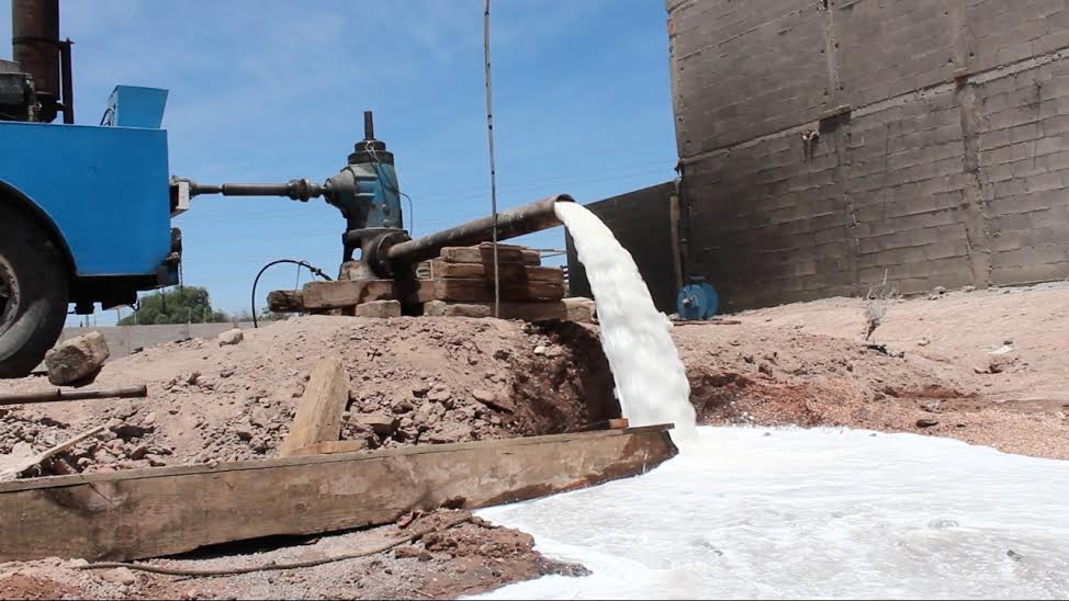 Garantiza Interapas servicio de agua en la colonia Terremoto.