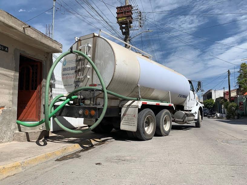 A través del Plan Emergente de Distribución, esta semana se entregaron 25.5 millones de litros de agua.