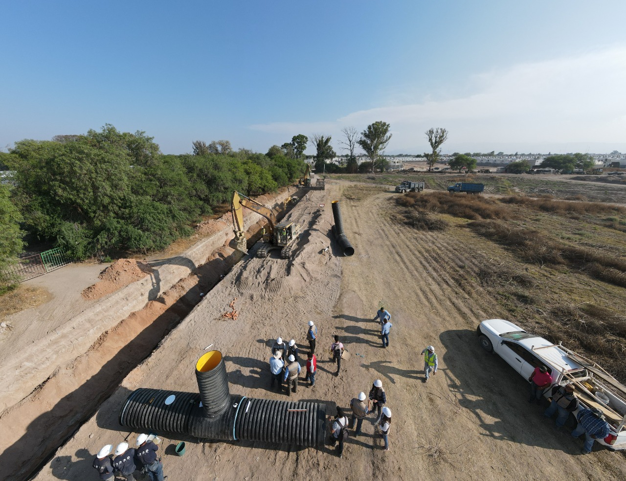 Colectores sanitarios construye Interapas, estarán listos a mitad del 2022.