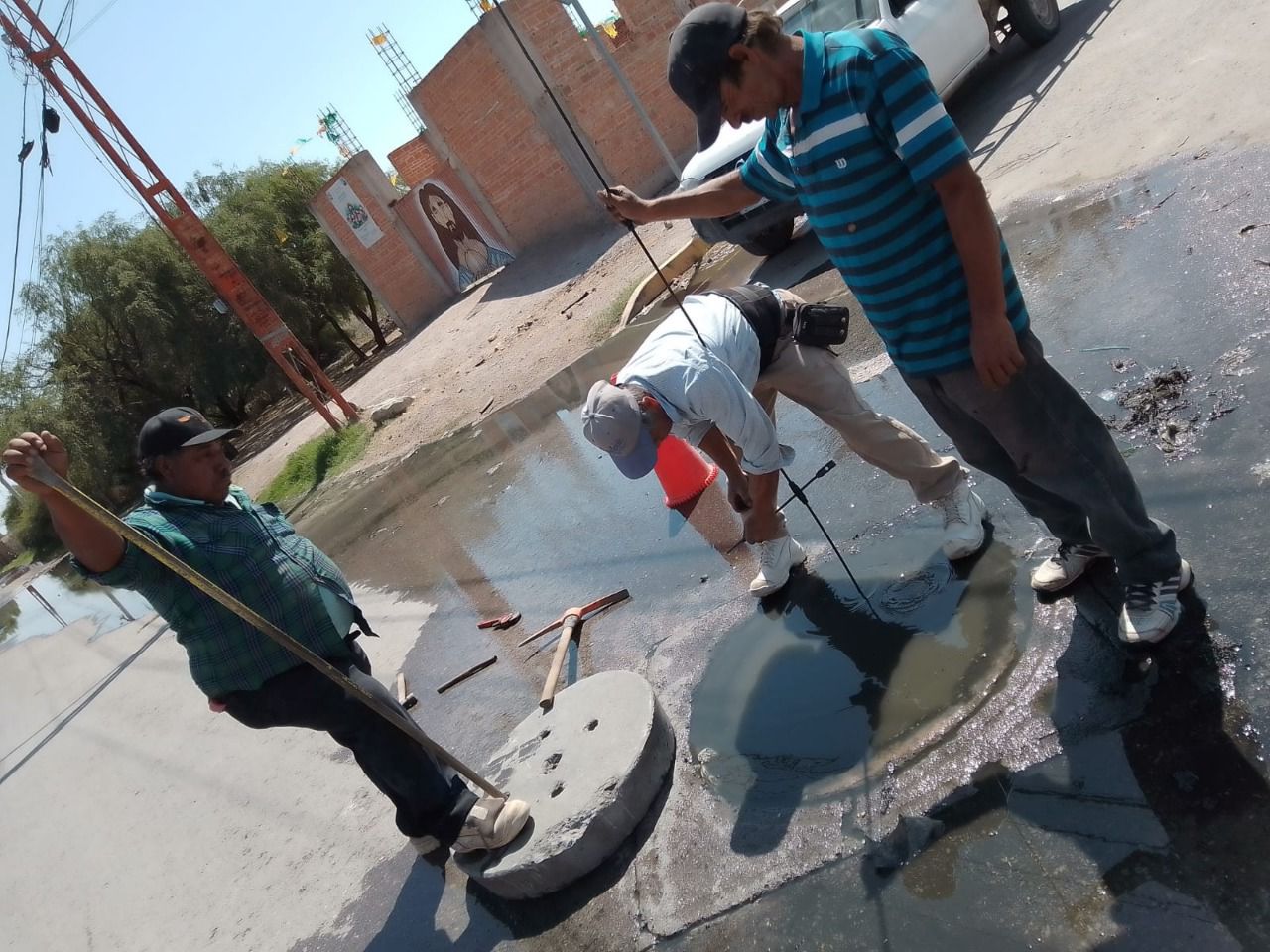 Realiza Interapas limpieza preventiva en las redes de drenaje de Soledad de Graciano Sánchez.