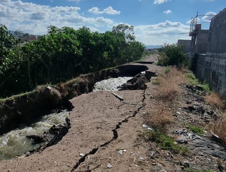 INICIA INTERAPAS CONSTRUCCIÓN URGENTE DE COLECTOR SANITARIO EN LOS SILOS