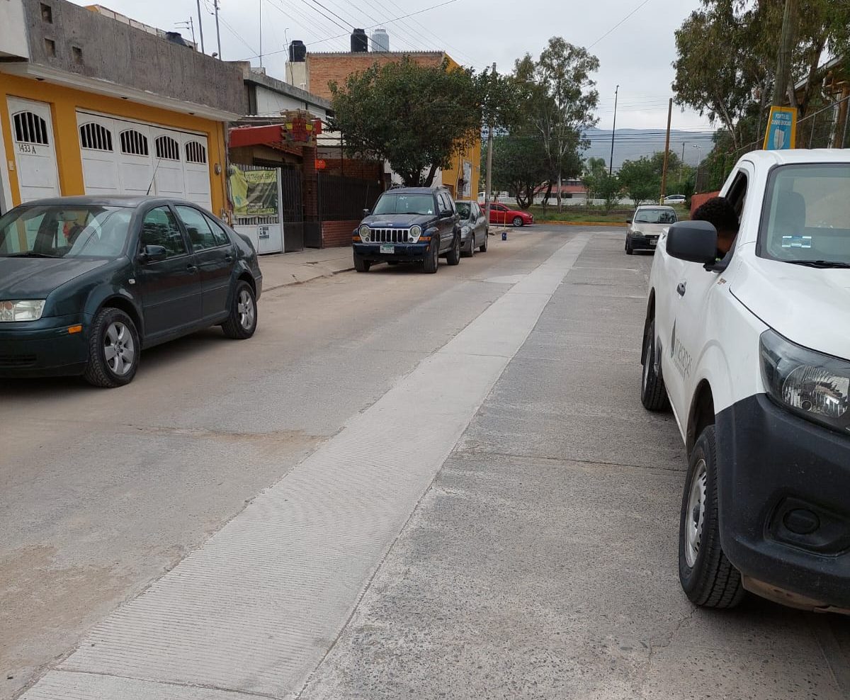RESPONDE INTERAPAS A VECINOS DE LA COLONIA HIMNO NACIONAL