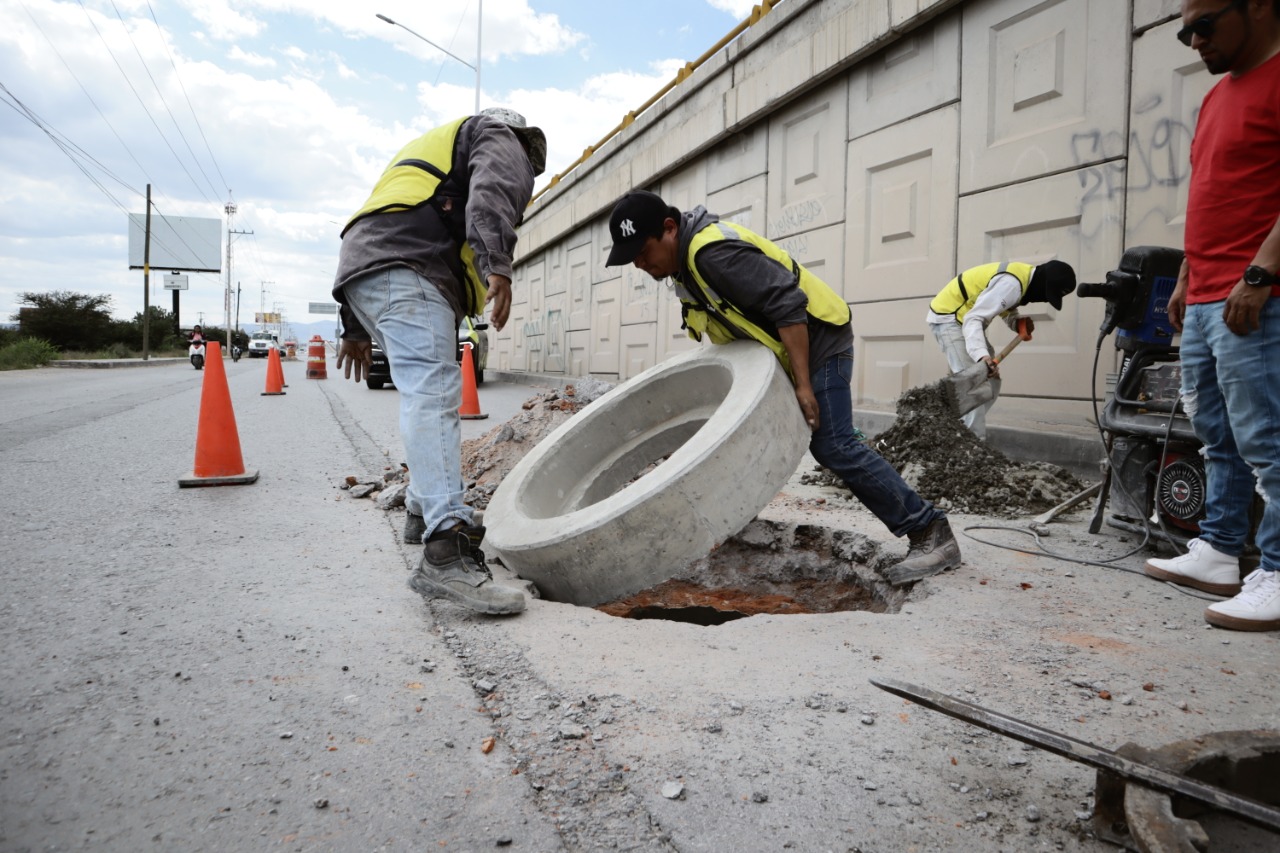 REPONE INTERAPAS TAPAS DE POZOS DE VISITA EN PERIFÉRICO NORTE
