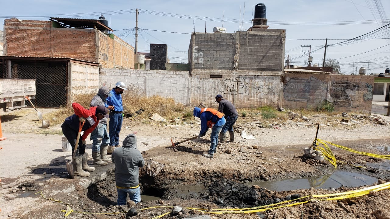 LOCALIZA INTERAPAS POZOS DE VISITA QUE HABÍAN SIDO ENTERRADOS POR ESCOMBRO