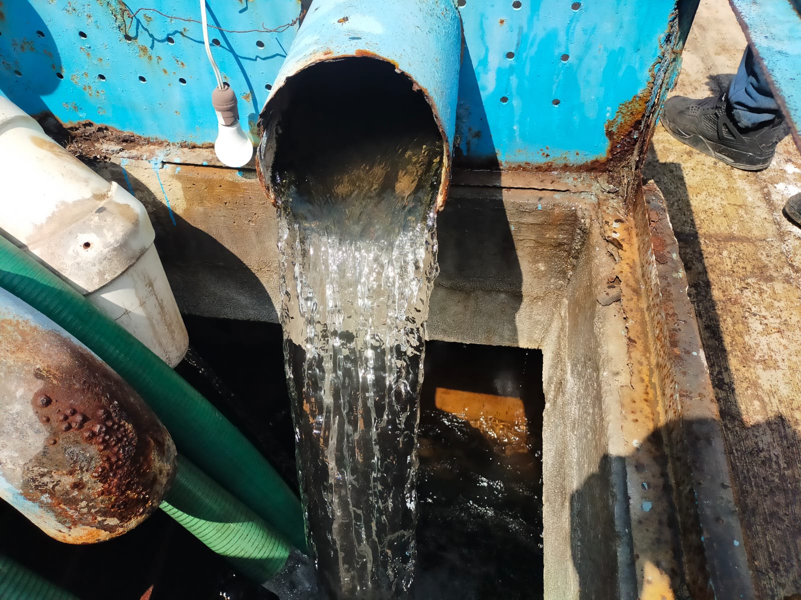  LAVAR ALJIBES Y CISTERNAS PERIÓDICAMENTE EN ESTA ÉPOCA DE ESTIAJE, RECOMIENDA INTERAPAS