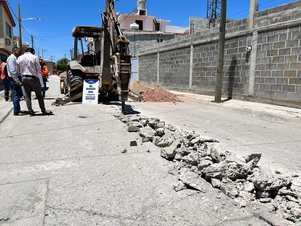 INICIA INTERAPAS REPOSICIÓN DE DRENAJE  EN  LA COLONIA FORESTA EN SOLEDAD DE GRACIANO SÁNCHEZ