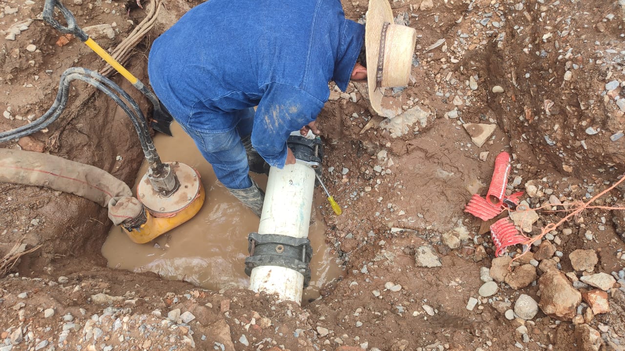 RECUPERA INTERAPAS IMPORTANTE CAUDAL DE AGUA EN LA ZONA ORIENTE DE LA CAPITAL