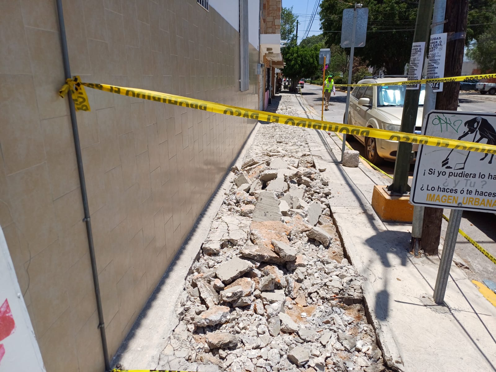 CONSTRUYE INTERAPAS NUEVA LÍNEA DE AGUA PARA LA CALLE OYAMELES EN LA COLONIA JACARANDAS