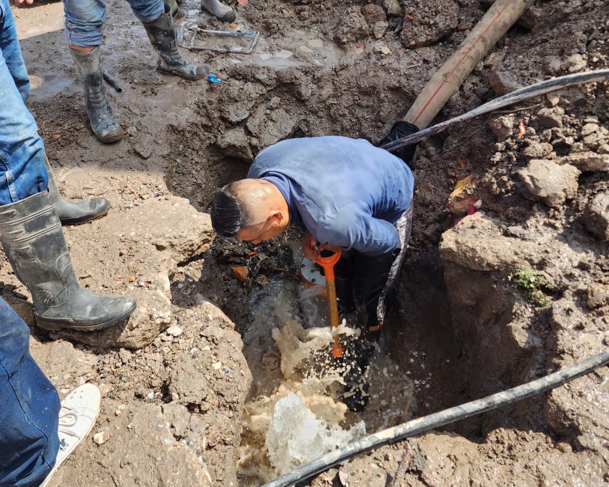 RECUPERA INTERAPAS 35 LITROS POR SEGUNDO DE MEGA FUGA EN BALCONES DEL VALLE