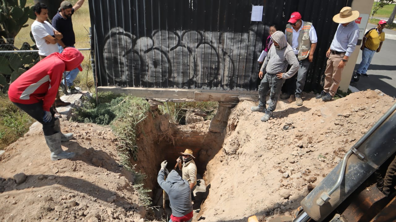 INTERAPAS REALIZA CORTE DE DRENAJE SANITARIO A EMPRESA FABRICANTE DE CARBONATO DE SODIO