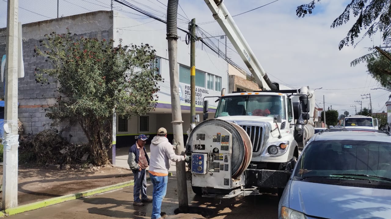 DURANTE EL 2023 INTERAPAS EXTRAE CASI 580 TONELADAS DE BASURA Y RESIDUOS DE DRENAJES DE LA ZONA METROPOLITANA