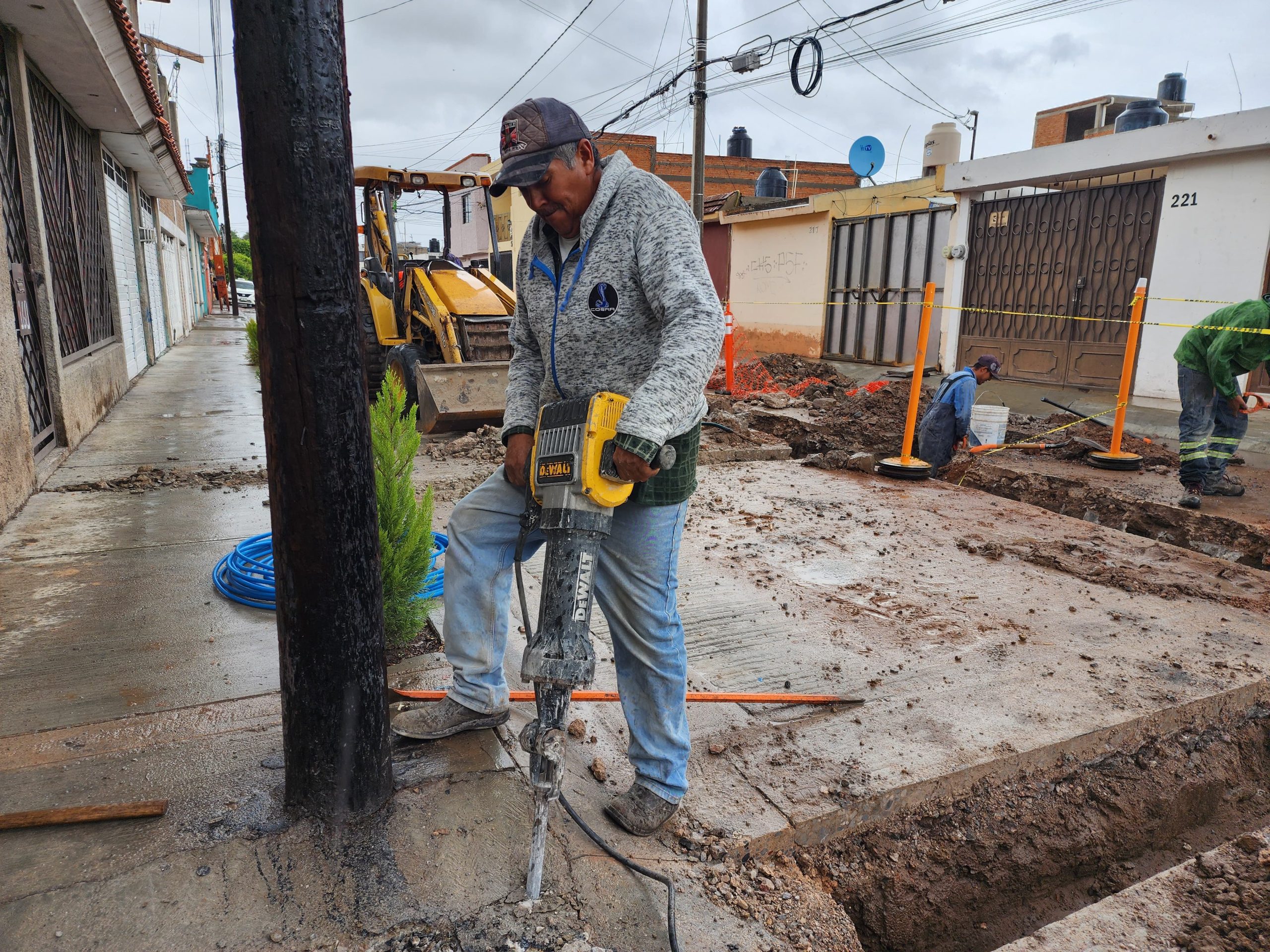 Rehabilita Interapas drenaje colapsado para beneficio de vecinos de  Prolongación Moctezuma, en la colonia Tercera Grande.