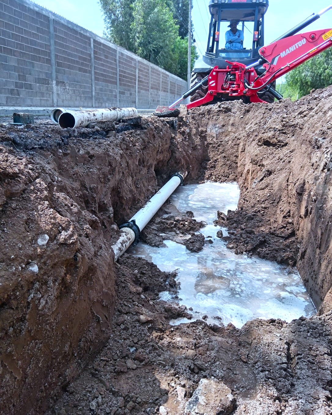 Interapas repara fuga de grandes dimensiones en el Eje 118