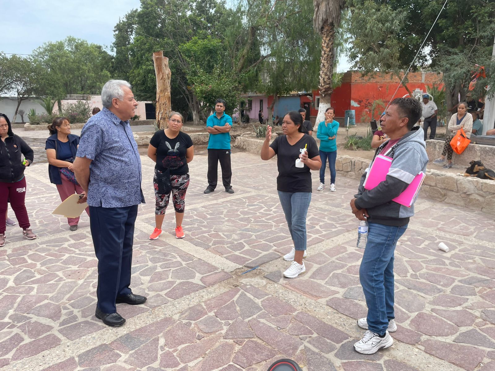 Director de INTERAPAS celebra reunión de trabajo con vecinos de la Fracción Aguaje