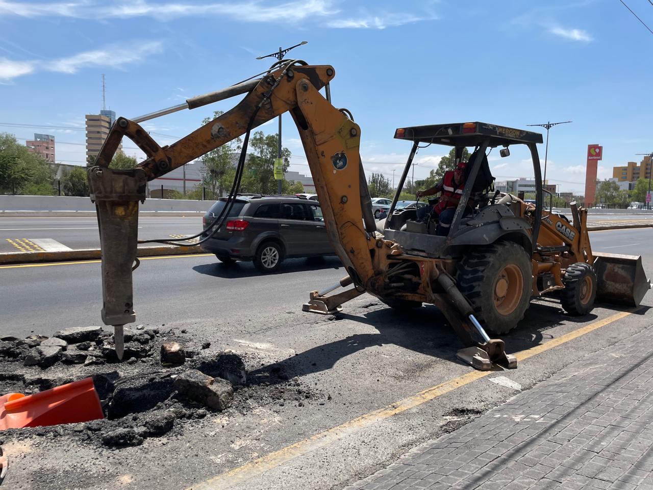 Tras extraer tapón de grasa y desechos, INTERAPAS deja en funcionamiento la línea sanitaria frente a Citadella