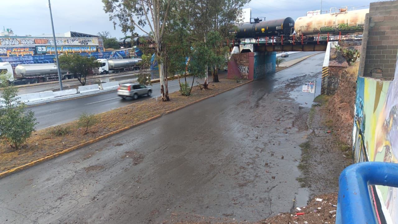 Libres al tránsito los puentes a desnivel Pemex y Naranja