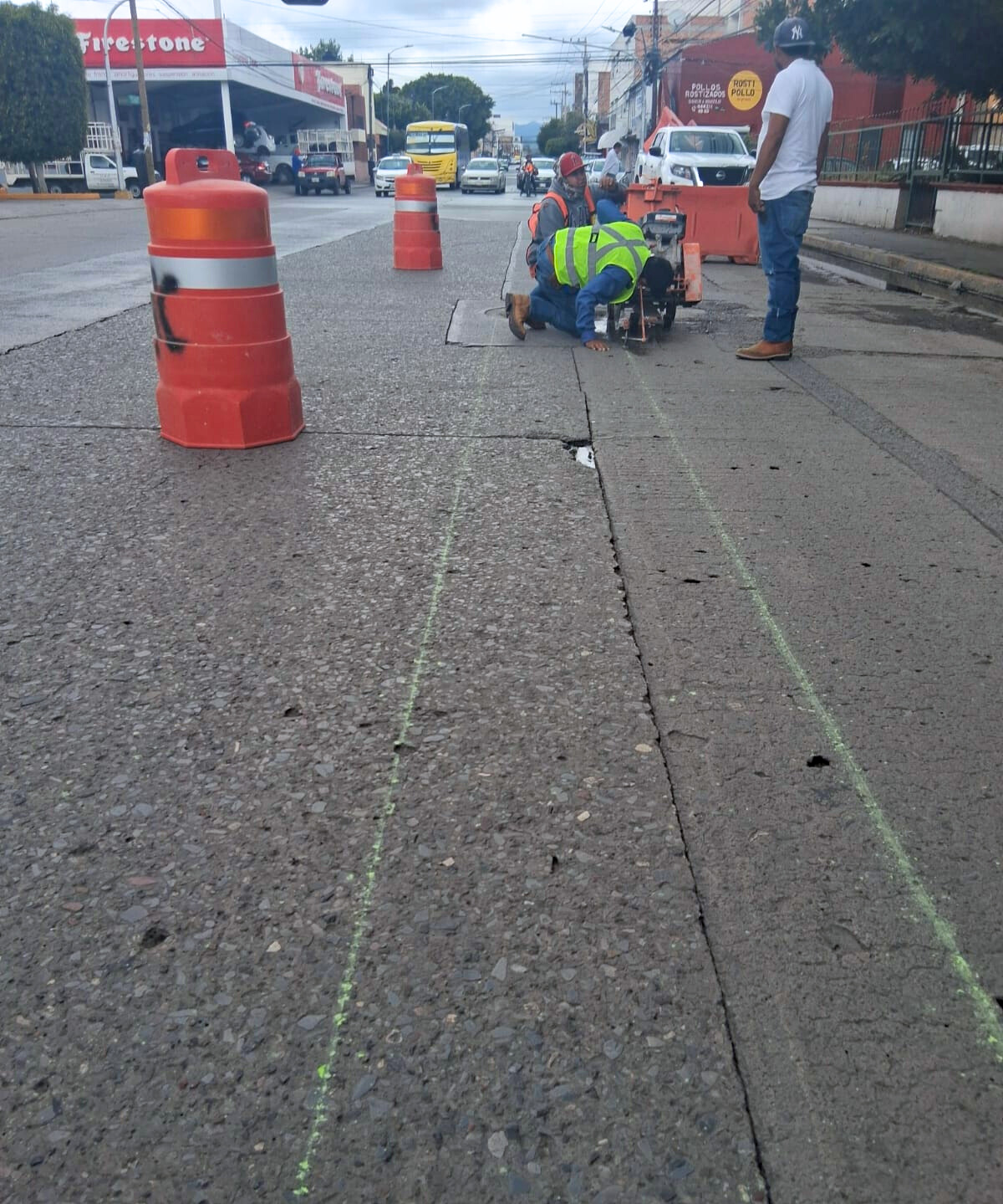 Rehabilitación de drenaje colapsado en Nicolás Zapata, beneficiará a vecinos del barrio de Tequisquiapan