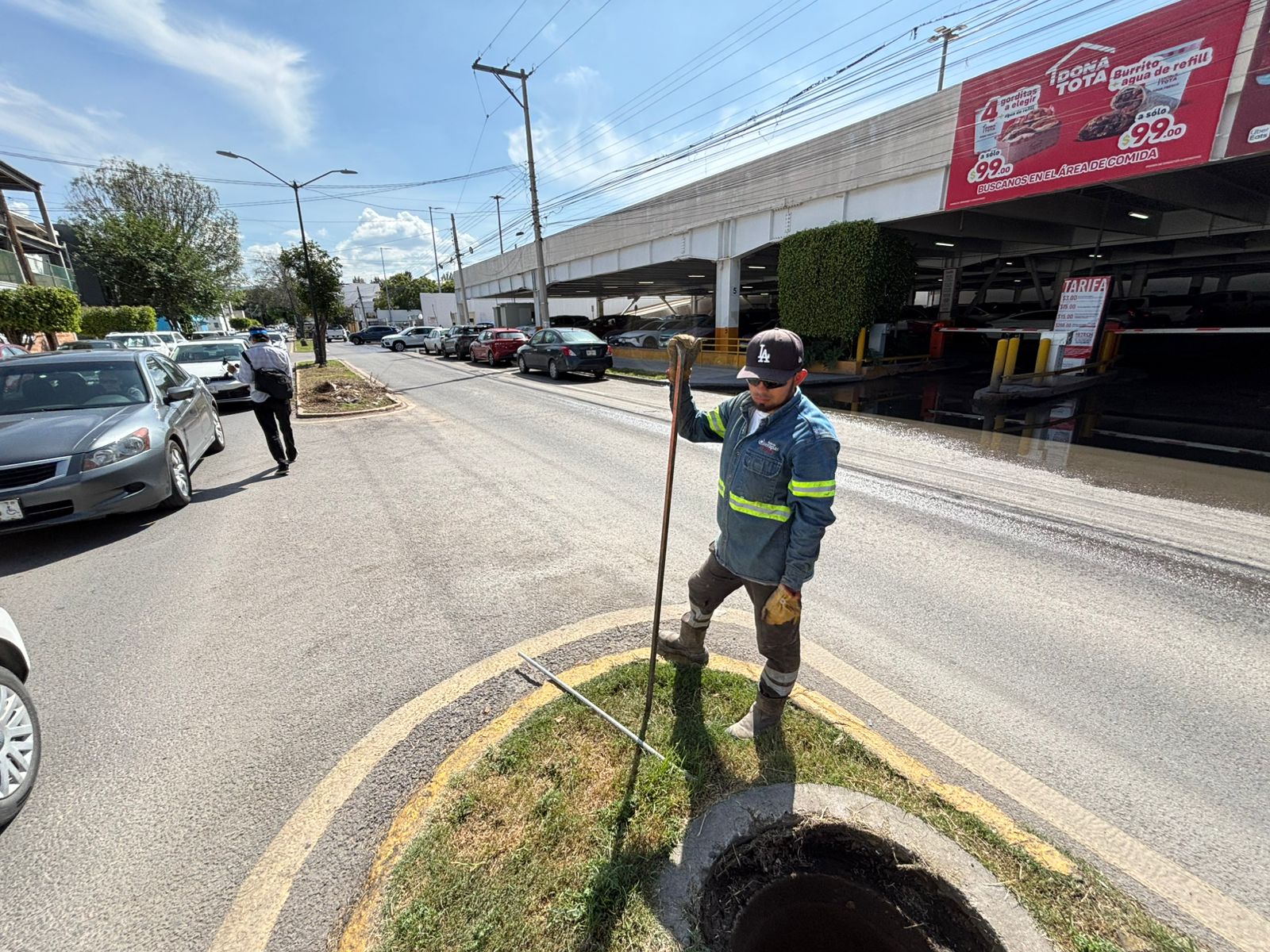 Interapas atiende fuga de agua residual y programa rehabilitación sanitaria en Fray José de Arlegui